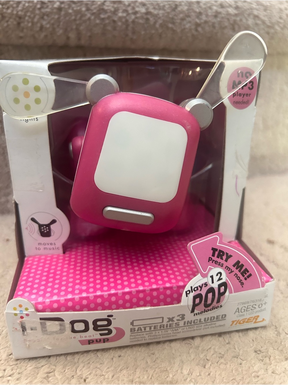 NIB I-Dog Pup Portable Pink MP3-Compatible Music Toy Vintage 2007